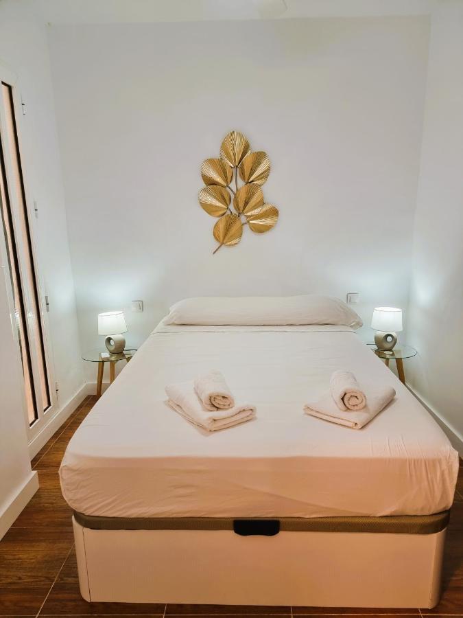 Claudia Tourist Apartment Аликанте Екстериор снимка
