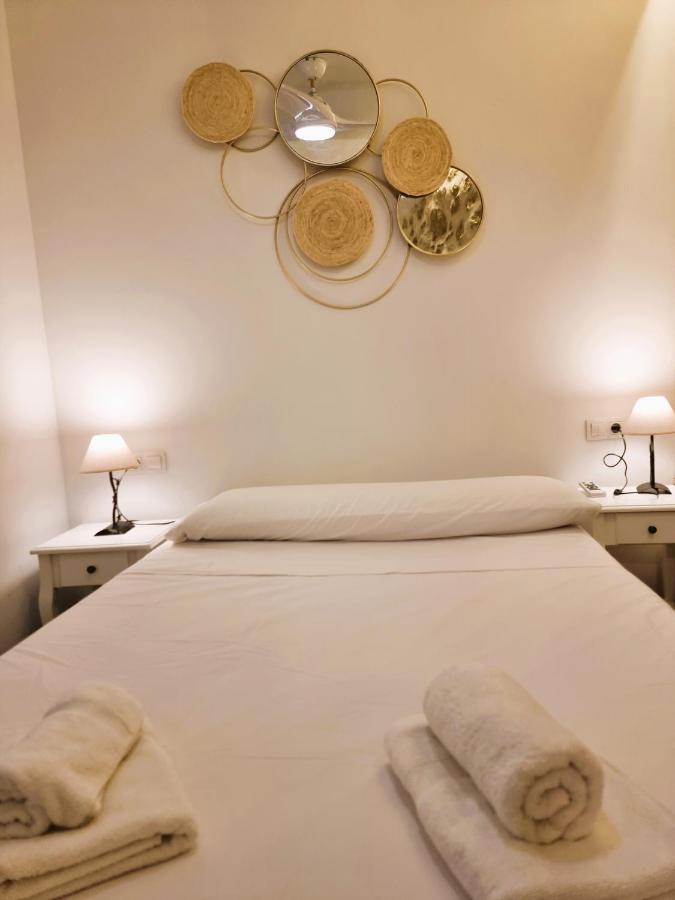 Claudia Tourist Apartment Аликанте Екстериор снимка