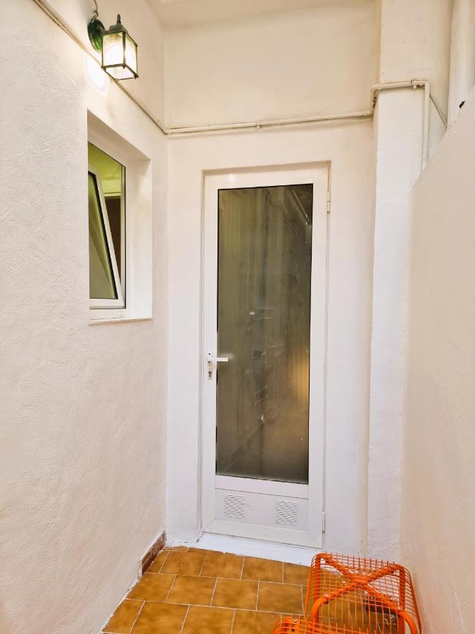Claudia Tourist Apartment Аликанте Екстериор снимка